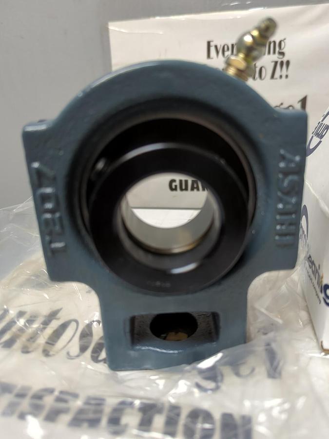 AMI BEARINGS ASAHI,KHT207,TAKE-UP BEARING 35MM BORE NOS