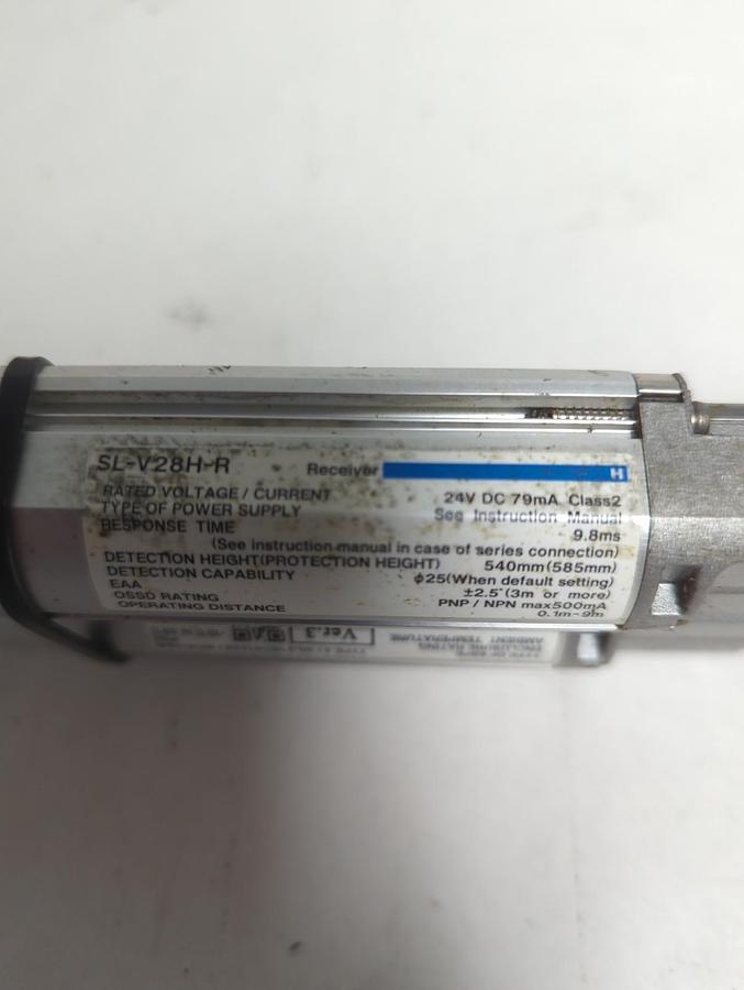 Used KEYENCE,SL-V28H-R SL-V28H-T,LIGHT CURTAIN RECIEVER/TRANSMITTER SET PRE-OWNED