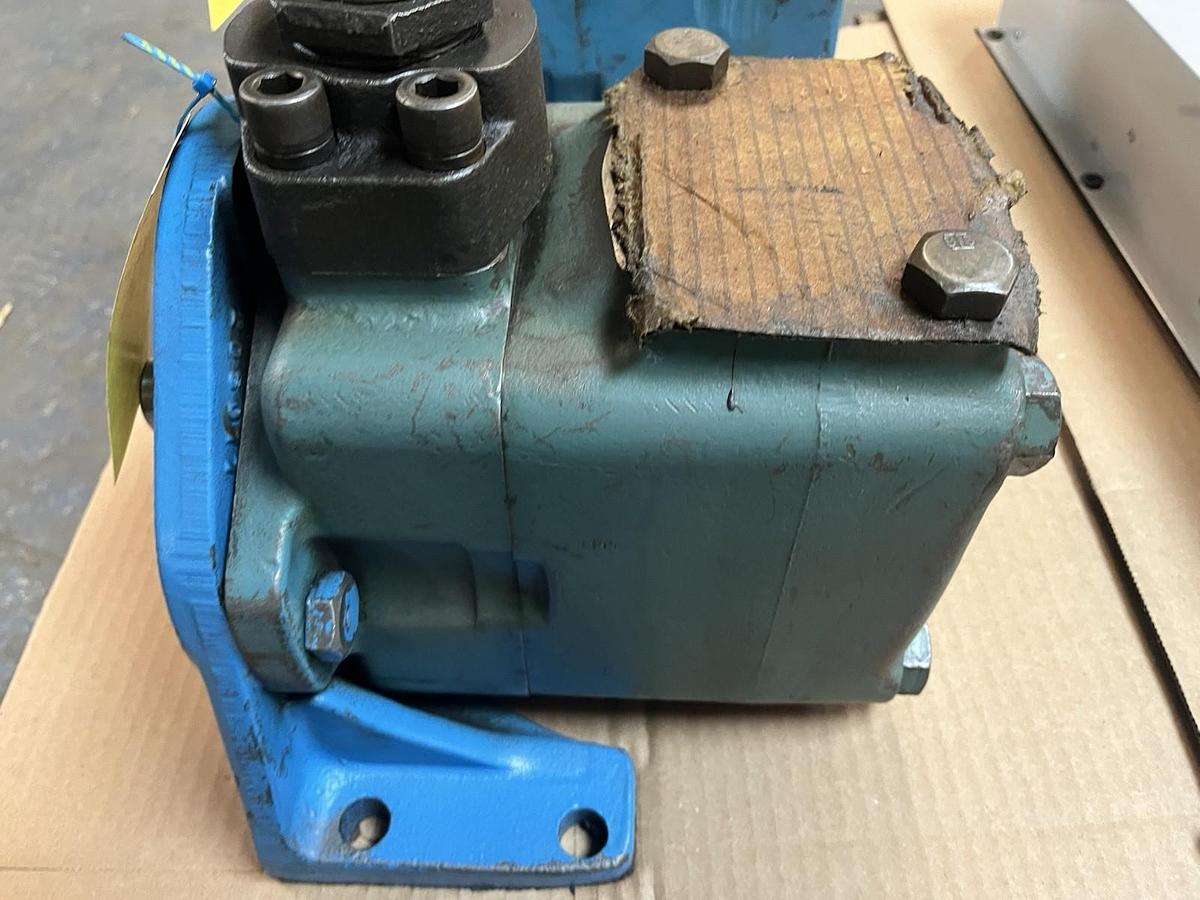 Used VICKERS,45V506-1A-20-283,HYDRAULIC VANE PUMP