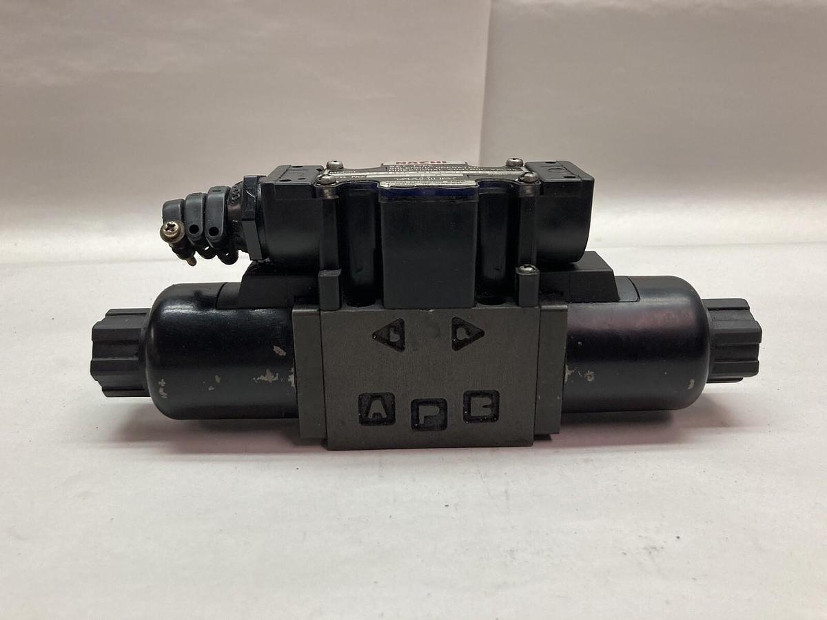 Used Nachi,SS-G01-C6-R-D2-E20,Solenoid Valve MFG 580 ED80-C6