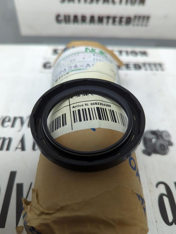 NOK,AEE424-A0,OIL SEALS LOT OF 20 NEW