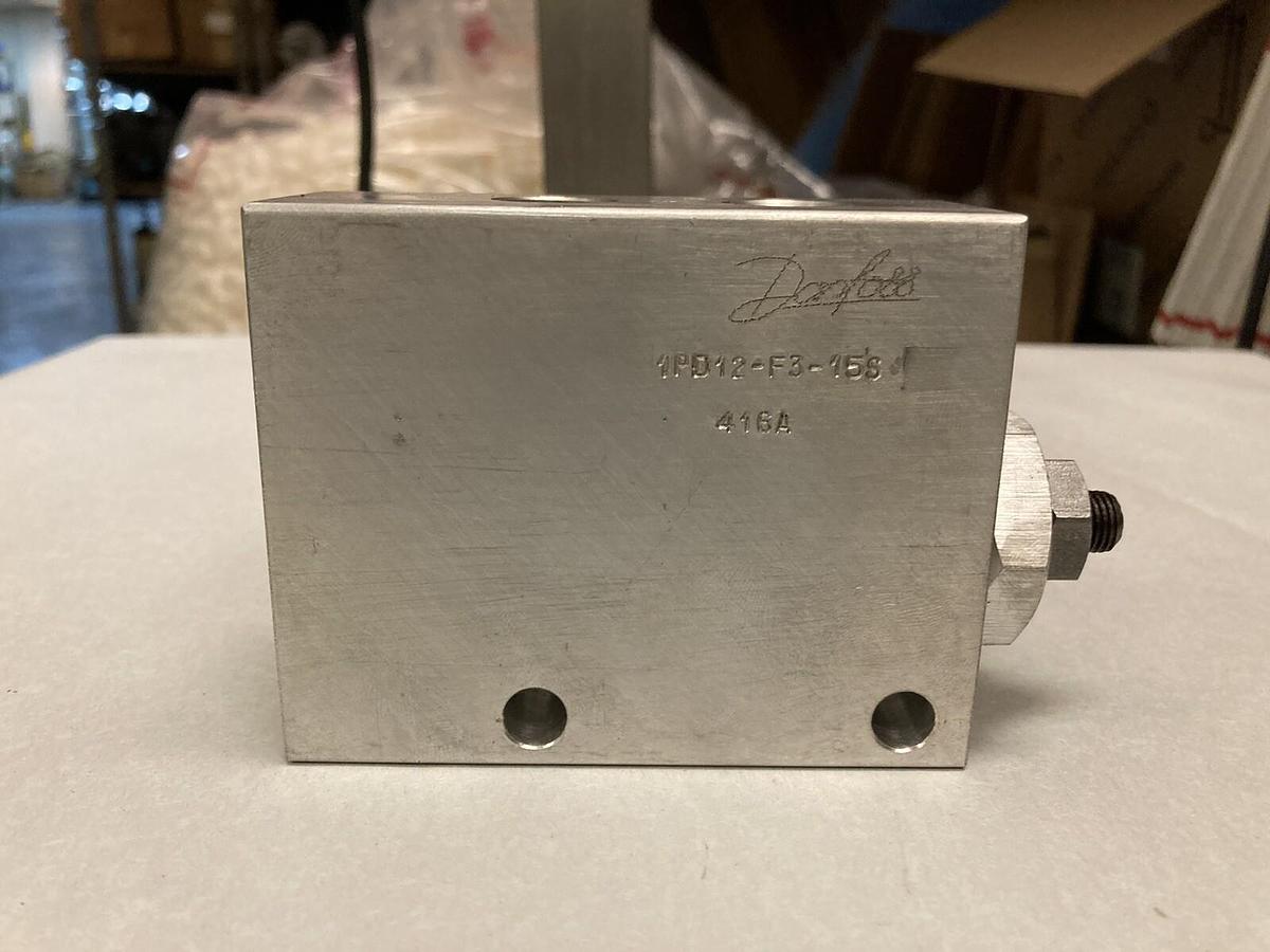 Donfoss,1PD12-F3-15S,Subplate