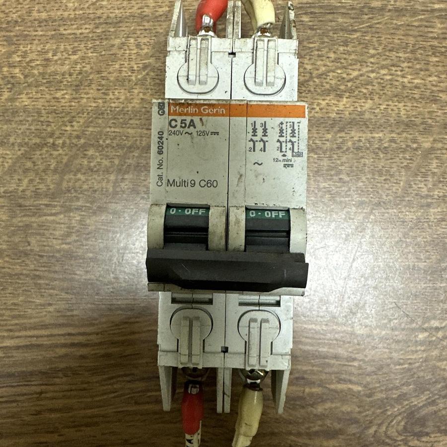 Used Merlin Gerin Multi9,C60 C5A 60240,Circuit Breaker