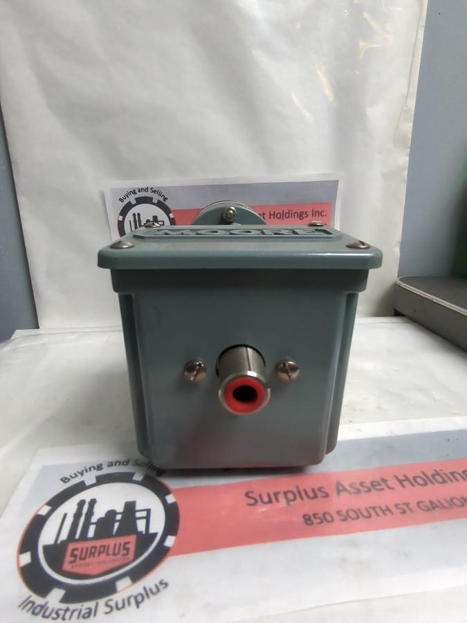 MOORE,173S,PNEUMATIC PRESSURE TRANSMITTER B/M M107676-1 NOS