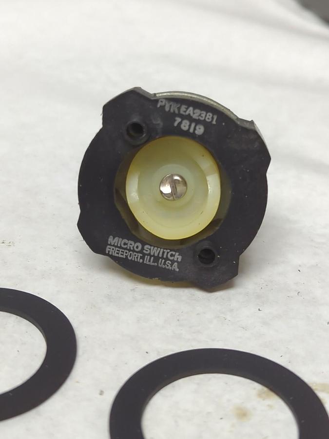 HONEYWELL,PTKEA2381,MICRO SWITCH 3-POSITION MAINT. SELECTOR KEY NOS