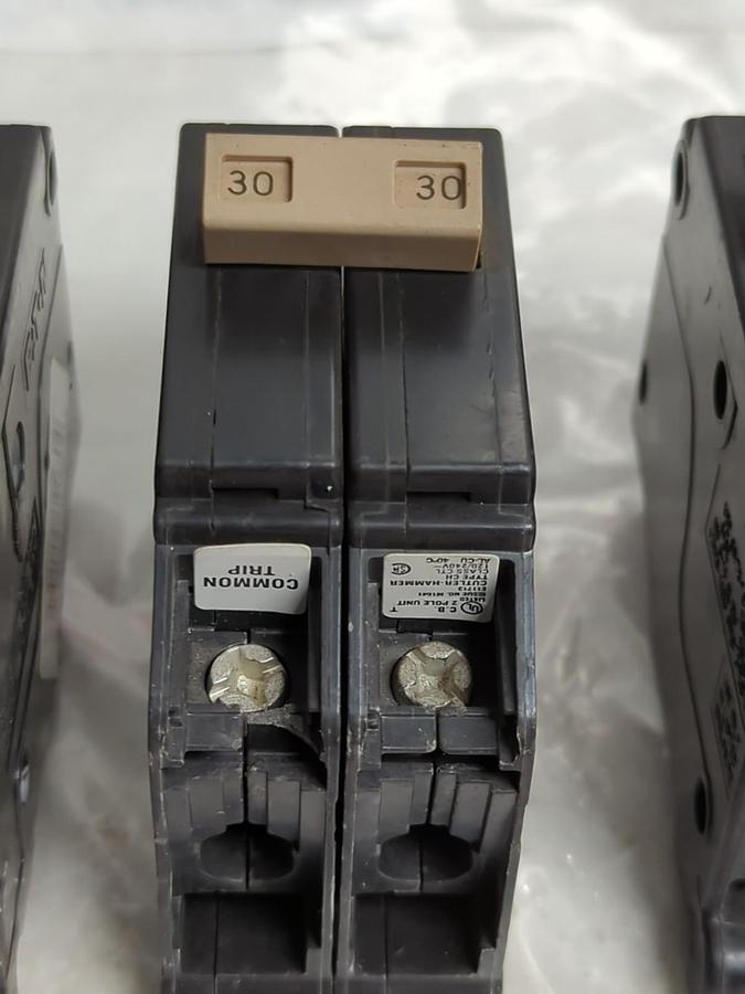 Used CUTLER HAMMER,CH230,CIRCUIT BREAKER 30AMP 2-POLE LOT OF 5 PRE-OWNED