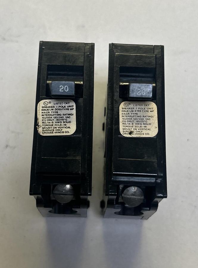 Used CROUSE HINDS,MP120,CIRCUIT BREAKER 20A 120/240V 1P LOT OF 2
