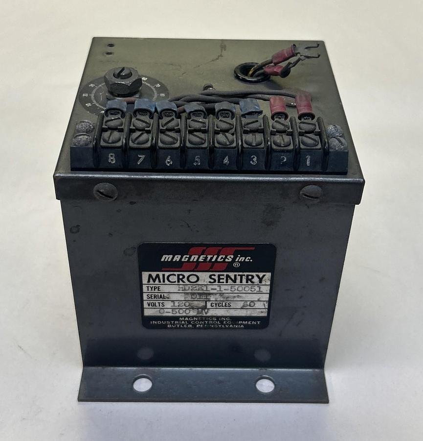 Used MAGNETICS INC,HD2E1-1-50051,VOLTAGE TRANSDUCER 0-200V
