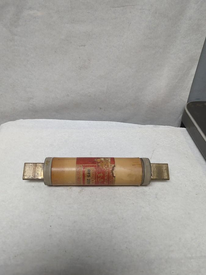 Used GOULD SHAWMUT,RFS-200,RENEWABLE 200 AMP FUSE PRE-OWNED