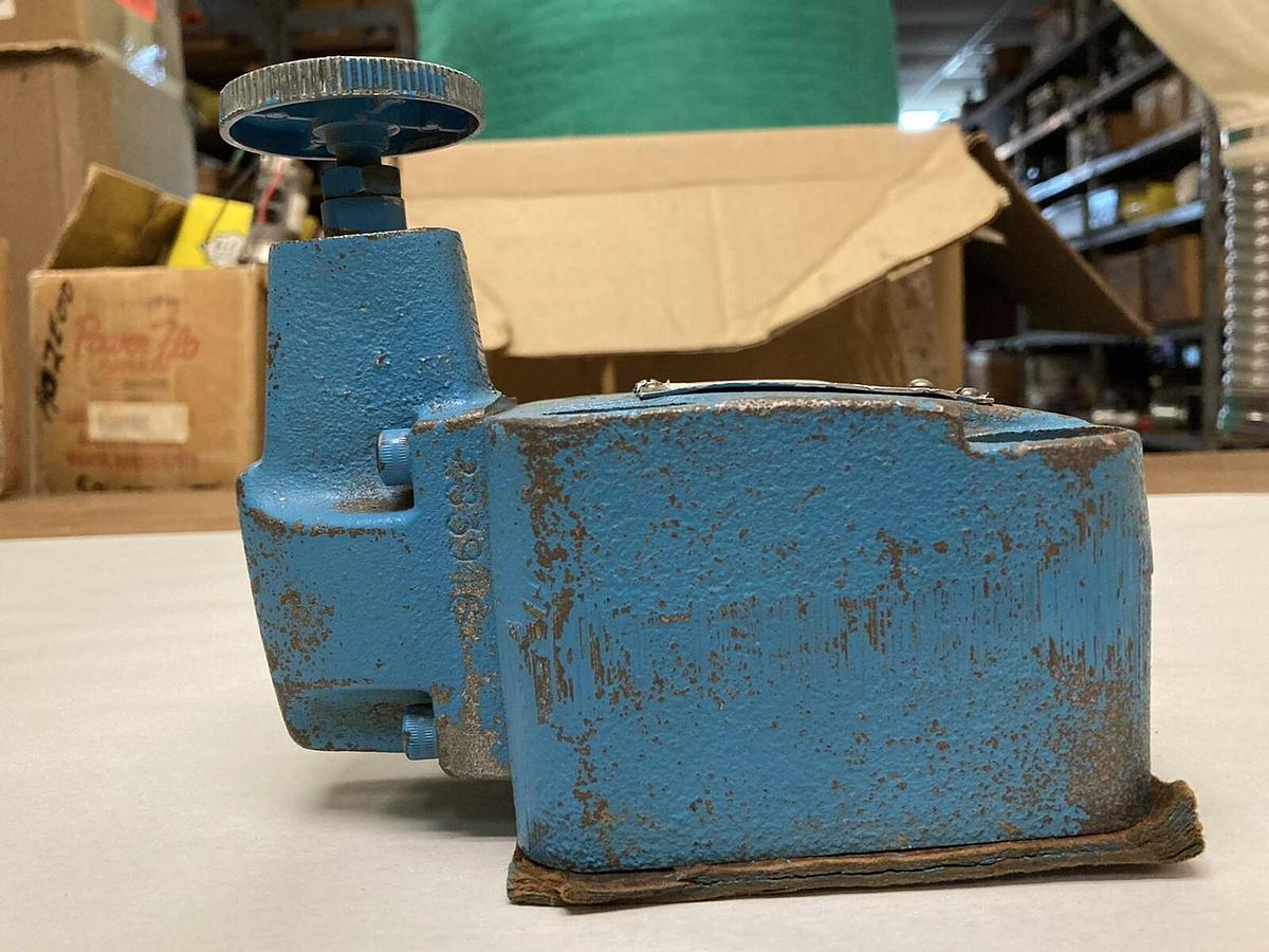 Used Sperry Vickers,F3 CG-06-B-40,Relief Valve
