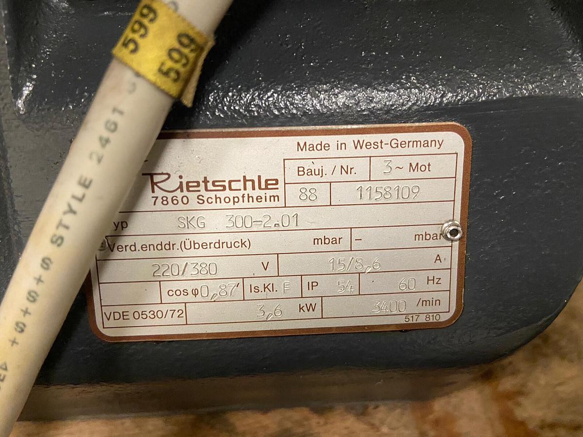 Used Rietschle,SKG 300-2.01,Vacuum Pump 220/380V 15/8.6 Amps 3.6Kw
