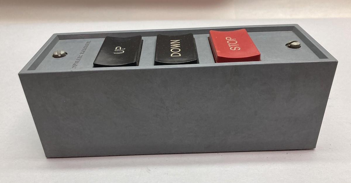 Eaton,10250H5301A,Push Button Station