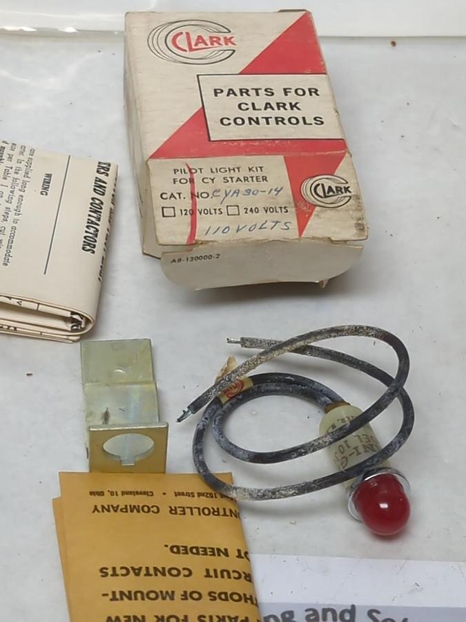 CLARK,CYA 30-14,PILOT LIGHT KIT FOR CY STARTER 110V LOT OF 2 NOS