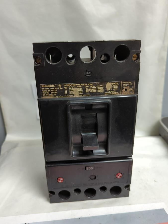 Used WESTINGHOUSE,KA2225F,CIRCUIT BREAKER 2-POLE 225 AMP MAX KA FRAME PRE-OWNED