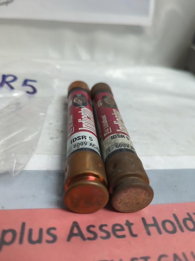 Used LITTELFUSE,IDSR5,INDICATOR 5 AMP FUSE LOT OF 2 PRE-OWNED