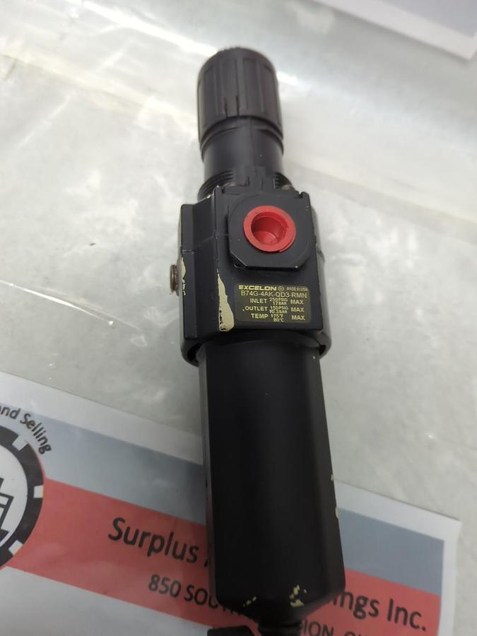 Used NORGREN,B74G-4AK-QD3-RMN,PNEUMATIC REGULATOR 250PSIG 17 BAR PRE-OWNED