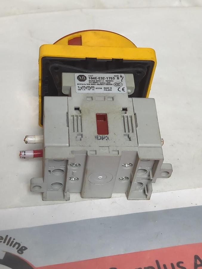 Used ALLEN BRADLEY,194E-E32-1753,SERIES B DISCONNECT SWITCH PRE-OWNED