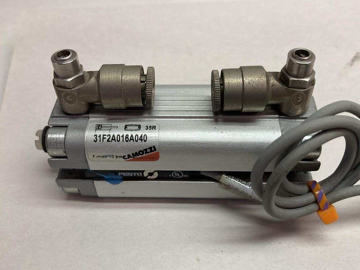 Used SMC,31F2A016A040,Cylinder
