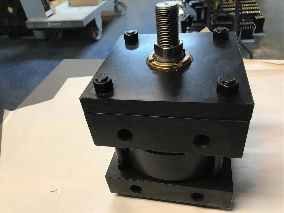 Parker,06.00 F2ANU14 1.000,Pneumatic Cylinder Series 2AN