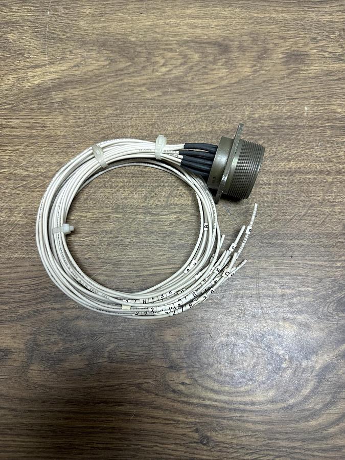 Amphenol,MS3102A28-18S,Receptacle With Pigtail