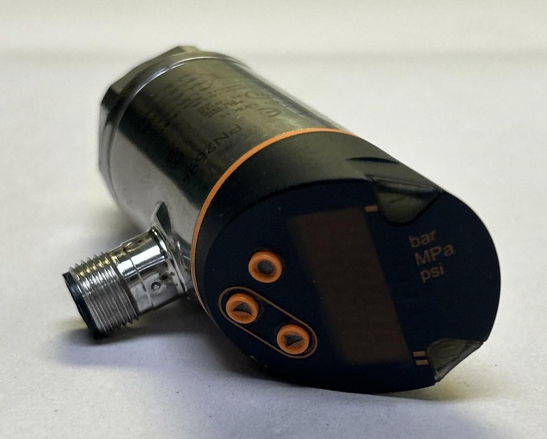 Used EFECTOR IFM,PN2694,PRESSURE SENSOR