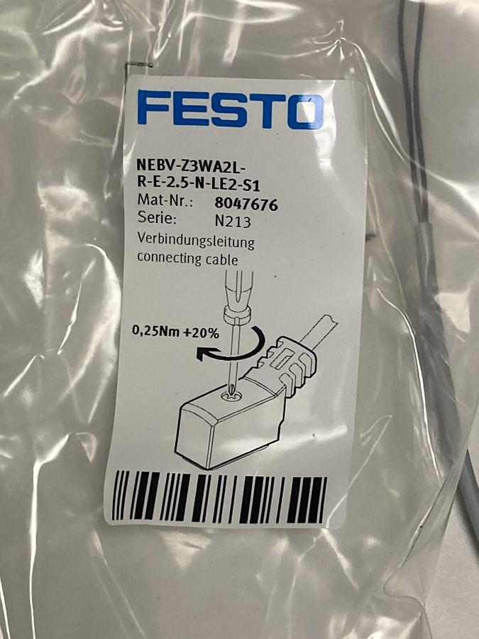 Festo,NEBV-Z3WA2L-R-E-2.5-N-LE2-S1, Connecting Cable