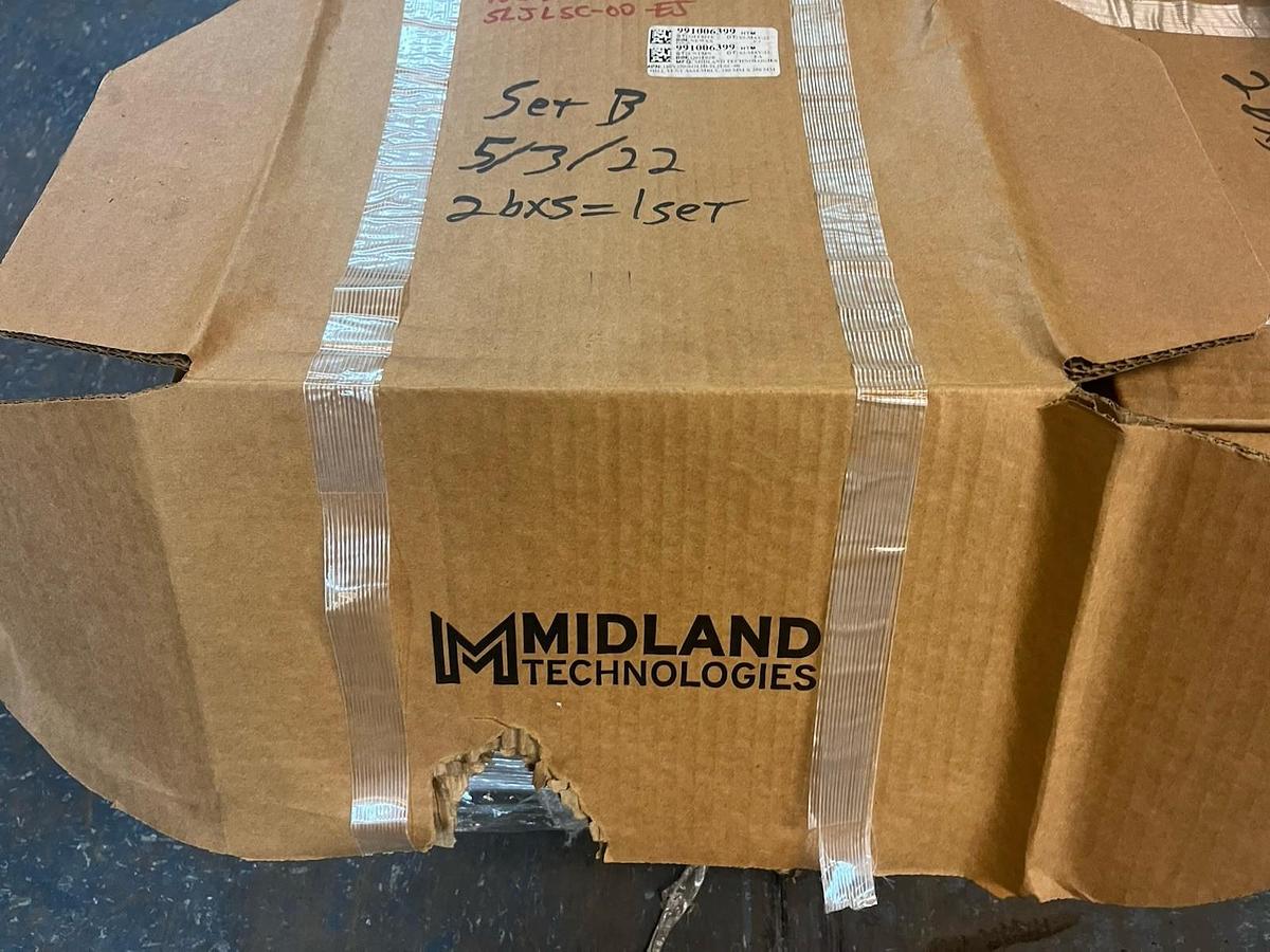 MIDLAND,180X250-SOLID-5LJLSC,DIE CASTING CHILL VENT ASSEMBLY SET OF 2