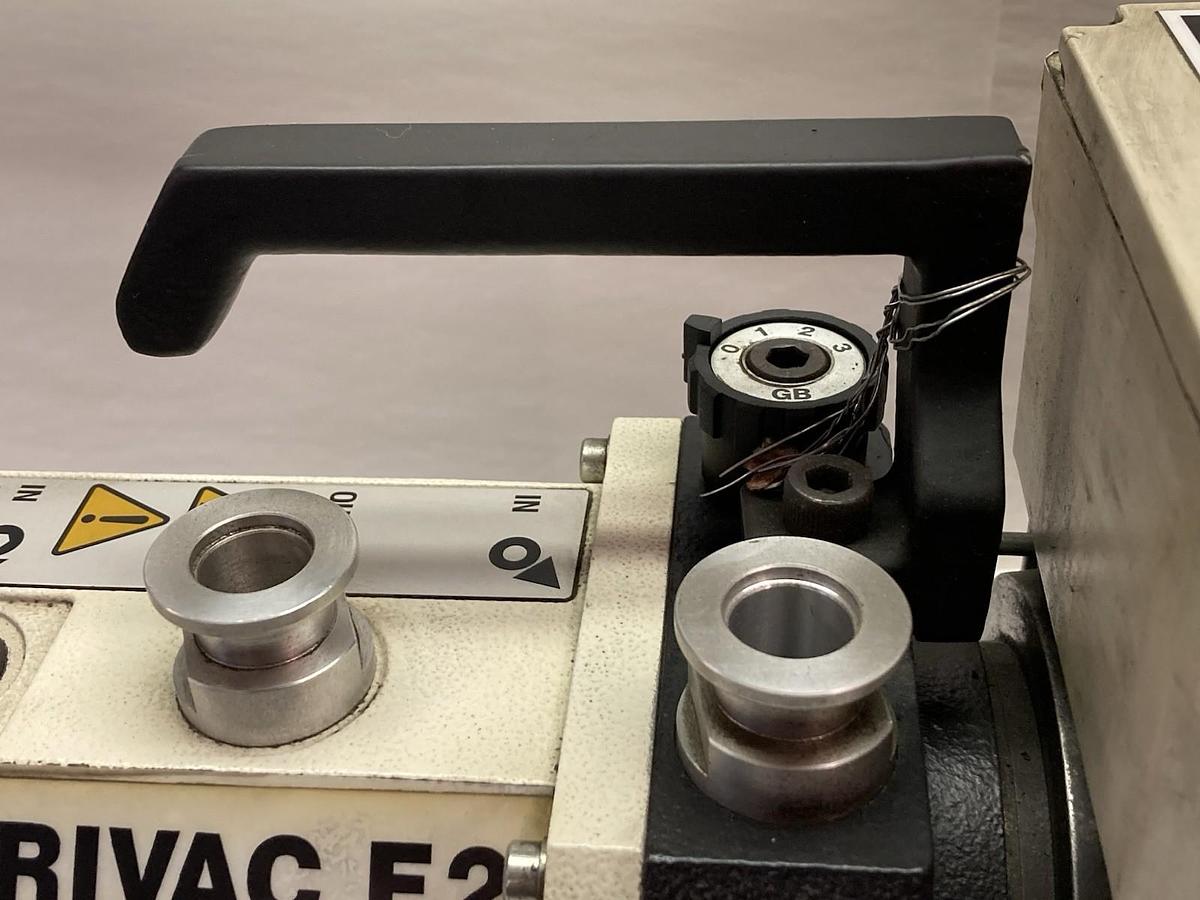 Used Oerlikon Leybold Trivac,D2.5E 140001,Vacuum Pump with Hanning Motor type E7B4B3