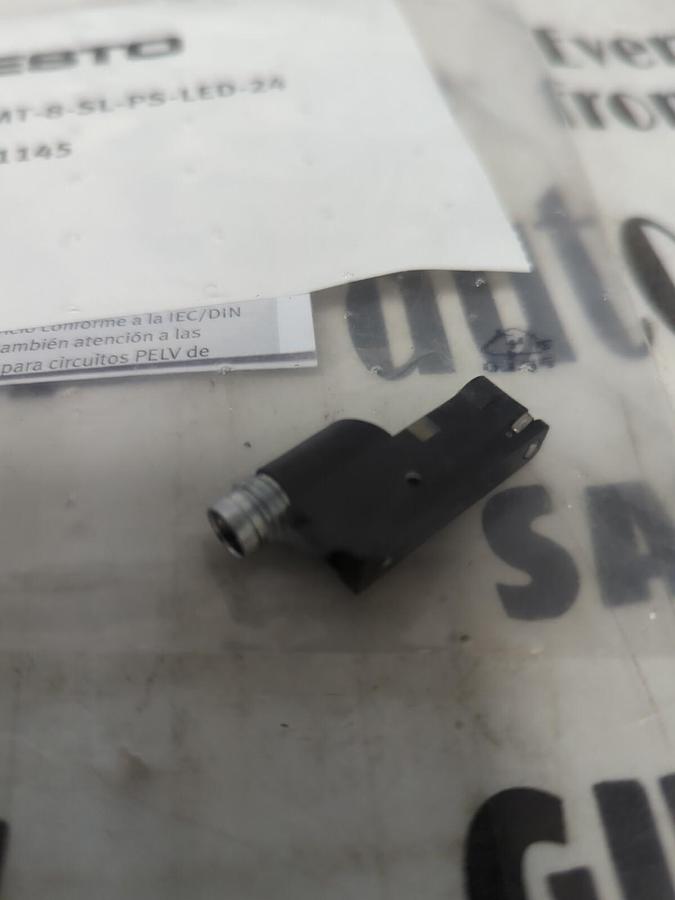 Used FESTO,SMT-8-SL-PS-LED-24,PROXIMITY SWITCH  562019 NEW