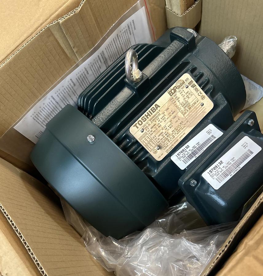 TOSHIBA,0034SDSR41A-P,MOTOR 3HP 1760RPM 230/460V 3PH 182T FRAME NOS