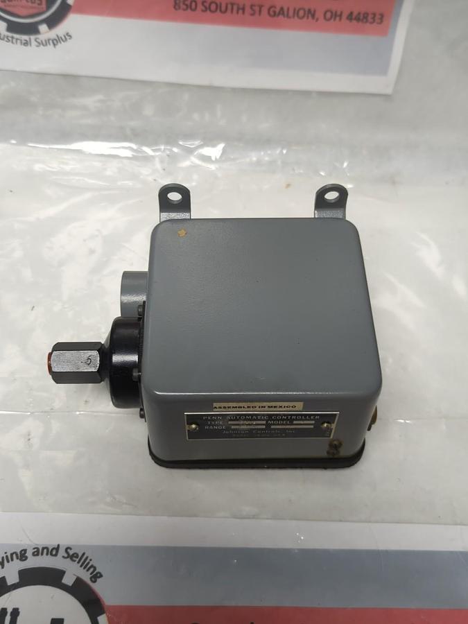 Used JOHNSON CONTROLS,P72CE,MODEL 3 PENN AUTOMATIC CONTROLLER PRE-OWNED