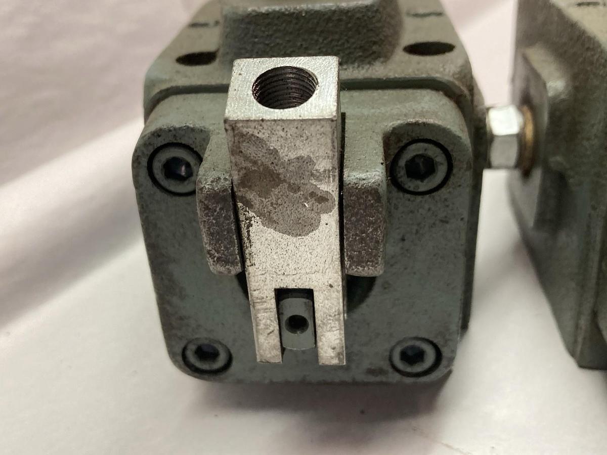 Used Jun Her Shing,Model M-3C6-03,Oil Hydraulic Equipment