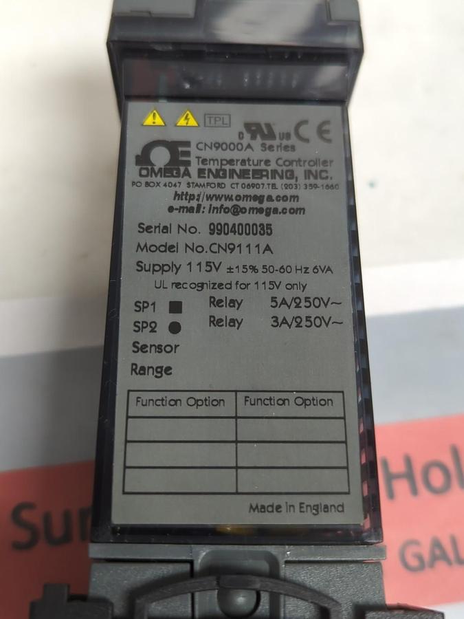 OMEGA,CN9111A,TEMP CONTROLLER/RELAY CN9000A NOS