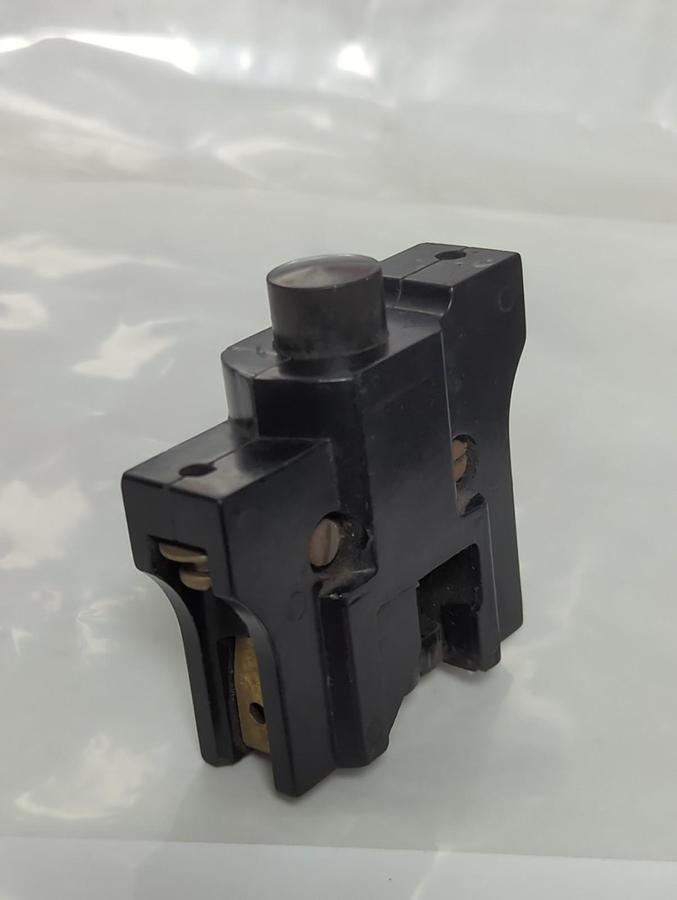 Used GENERAL ELECTRIC,IC2956A206A,INTERLOCK SNAP ACTION CONTACT BLOCK PRE-OWNED
