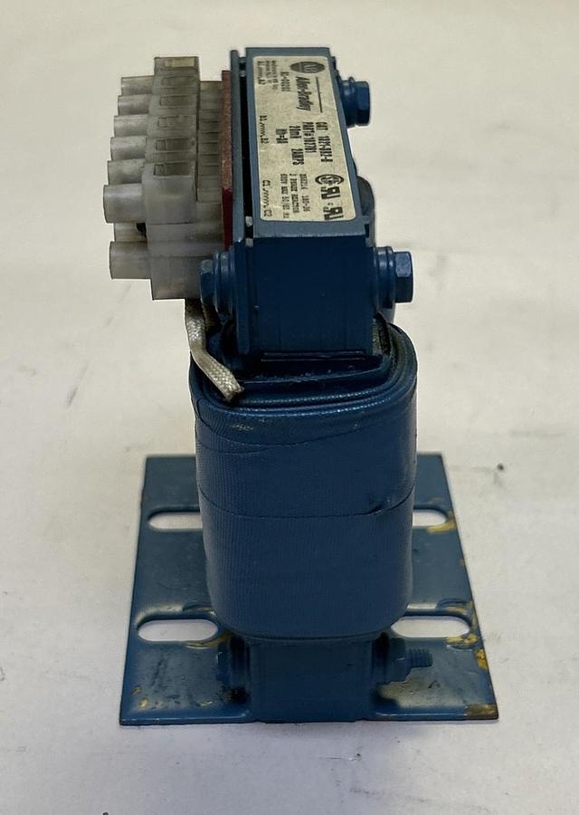 Used ALLEN BRADLEY,1321-3R2-B,LINE REACTOR 20MH 2A 600V