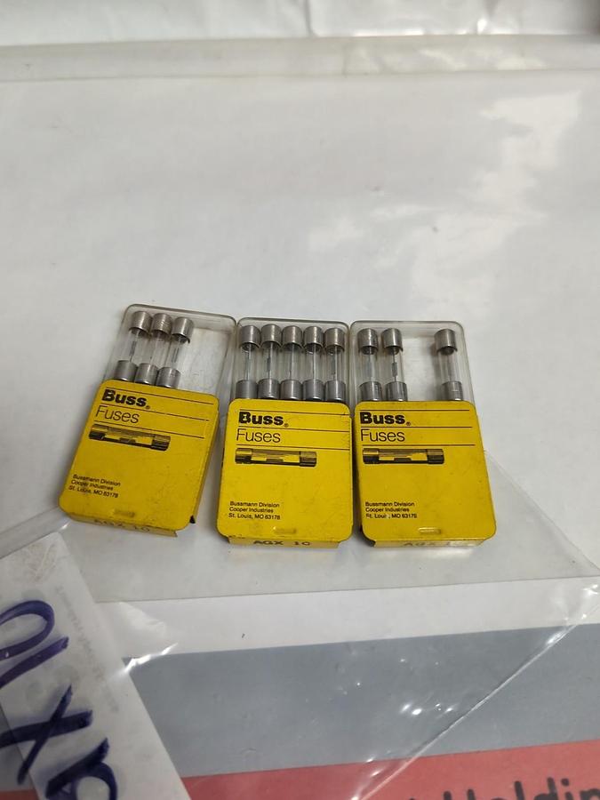 COOPER BUSSMANN,AGX-10,10 AMP FUSE LOT OF 11 NOS