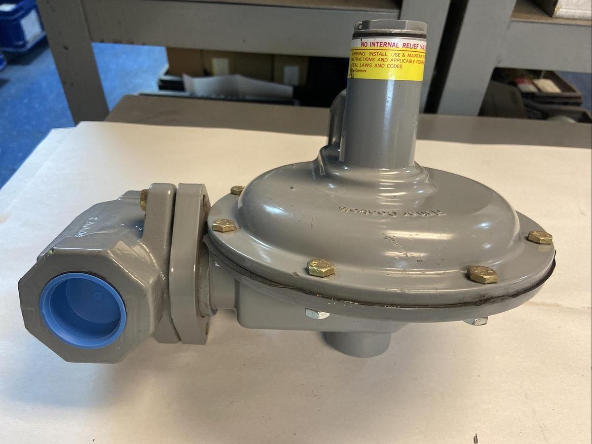 Fisher Controls,S301,Gas Valve Orifice 1/2 INCH Inlet and Outlet 1-1/2 INCH