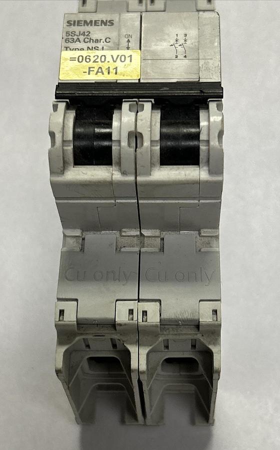 Used SIEMENS,5SJ4263-7HG41,MINIATURE CIRCUIT BREAKER 63A 240V 2P