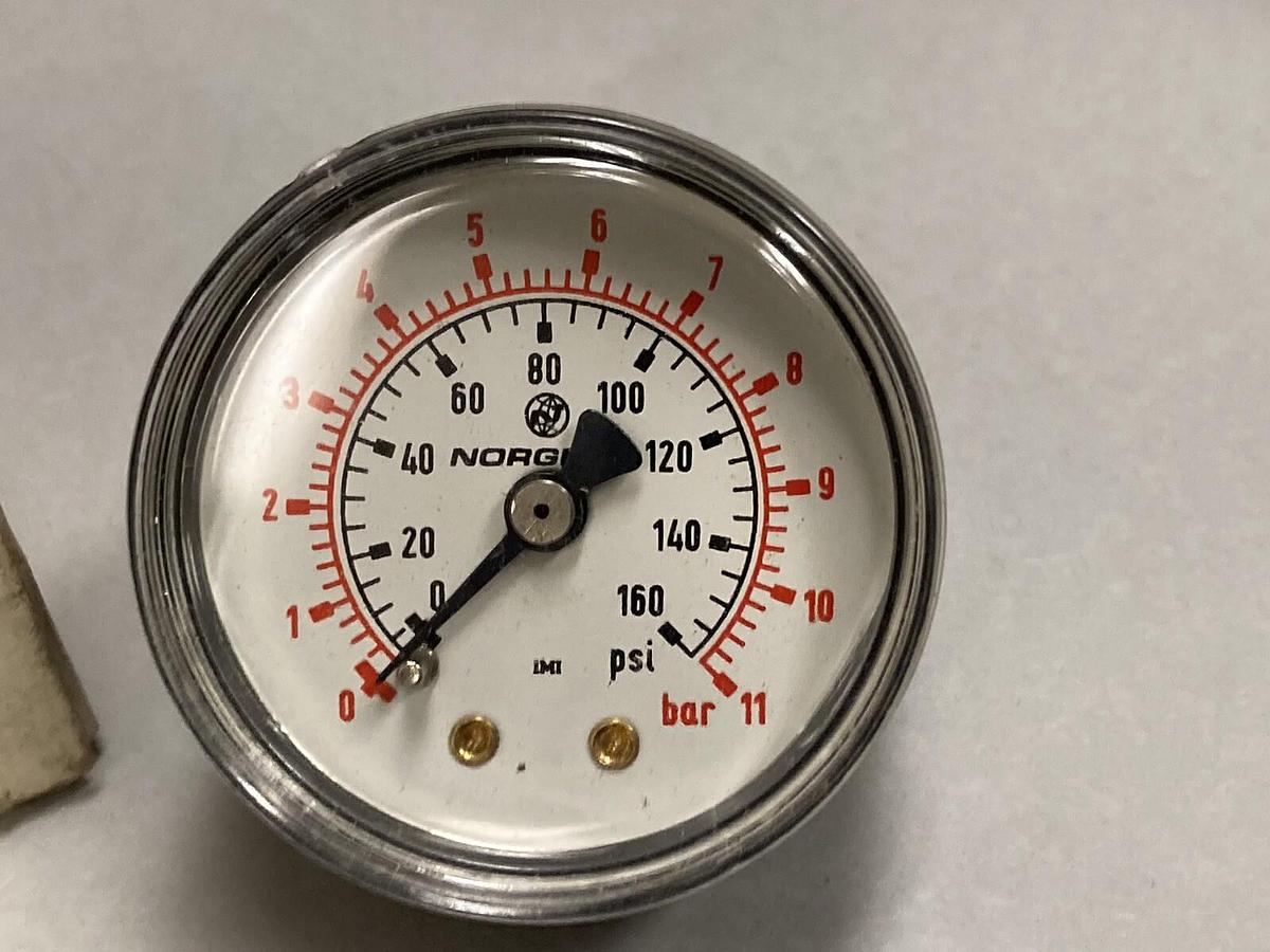 Norgren,18-013-209,Pressure Gauges 0-160PSI 1/4"NPTF LOT OF 2