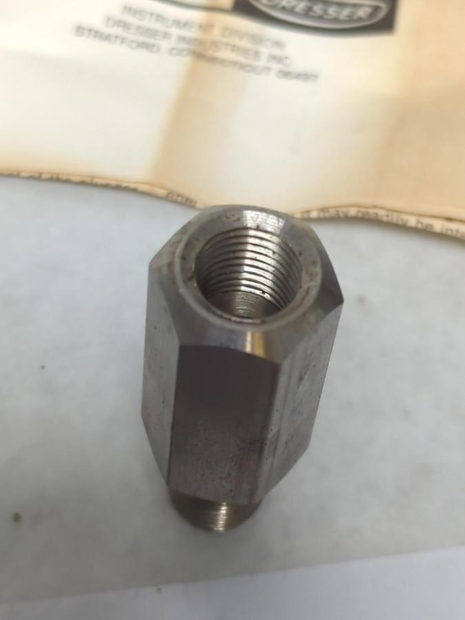 DRESSER/ASHCROFT,1/4-1106S,PULSATION DAMPER NOS