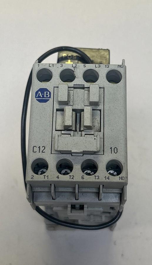 Used ALLEN BRADLEY,100-C12Z*10,CONTACTOR 24VDC COIL