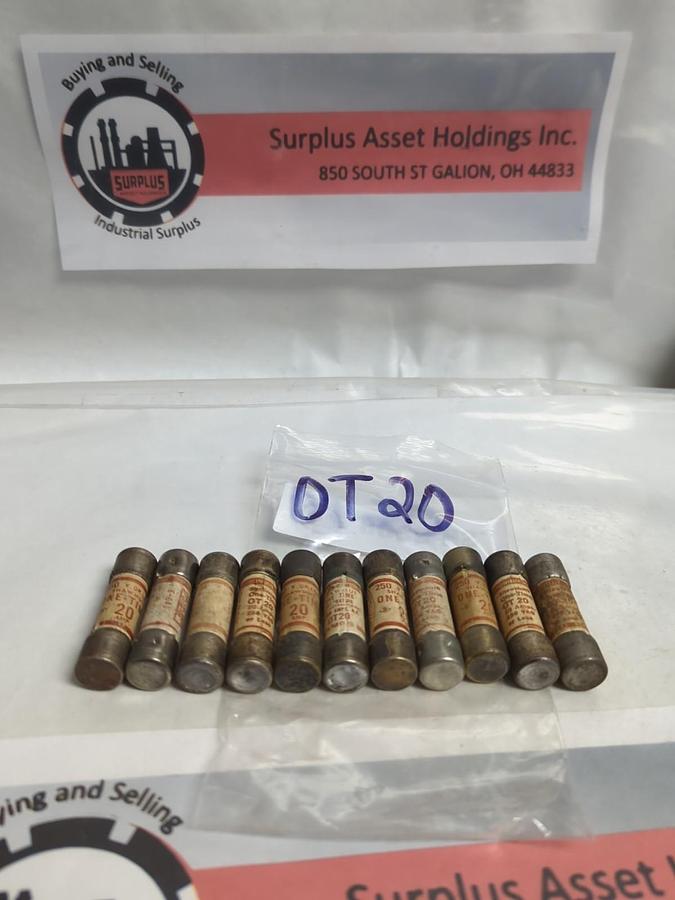 Used GOULD SHAWMUT,OT20,ONE TIME 20 AMP FUSE LOT OF 11 PRE-OWNED