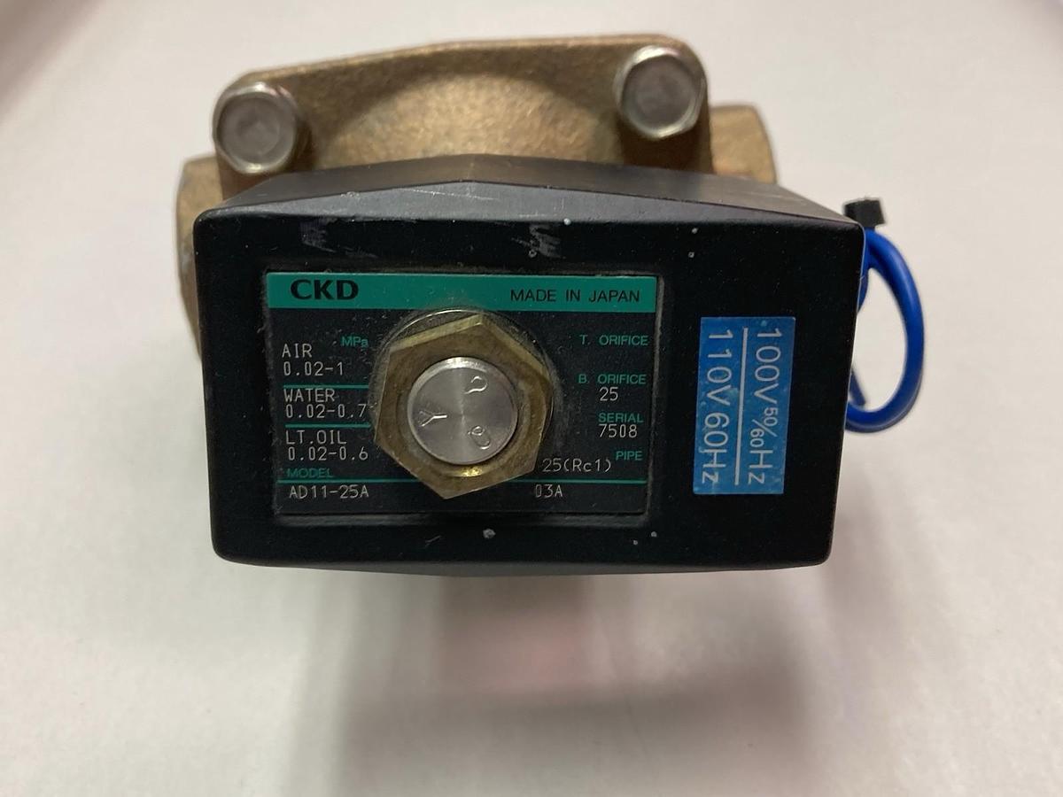 Used CKD,Model AD11-25A,Solenoid Valve 0.02-1 Air 0.02-0 Water 25(Rc1)