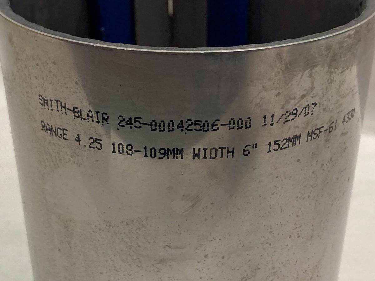 Used Smith-Blair,245-00042506-000,Stainkless Steel Repair Clamp 4.25" x 6"