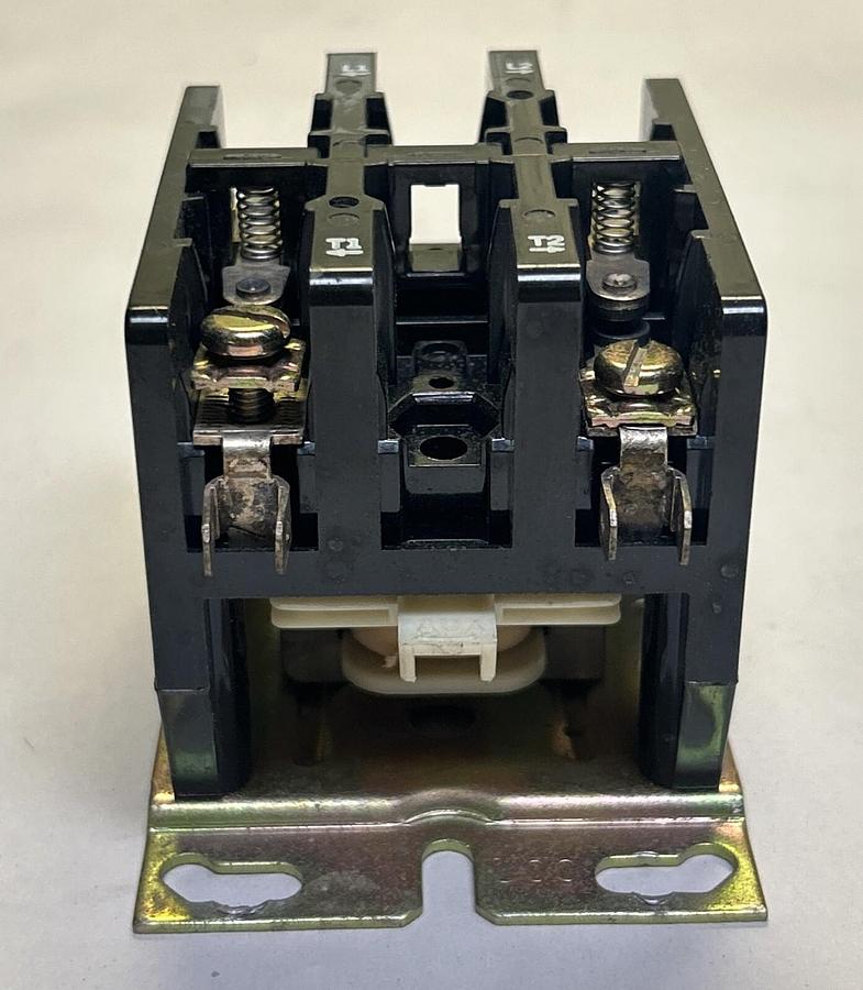 Used JOSLYN CLARK,A77-309043A-1,CONTACTOR