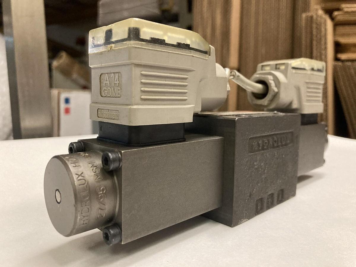 Used Husky,WE43P06C08NC0BN HPN676773,Hydaulic Valve