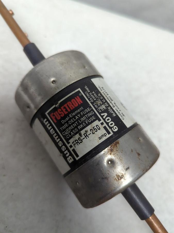 Used COOPER BUSSMANN,FRS-R-250,FUSETRON 250 AMP FUSE PRE-OWNED
