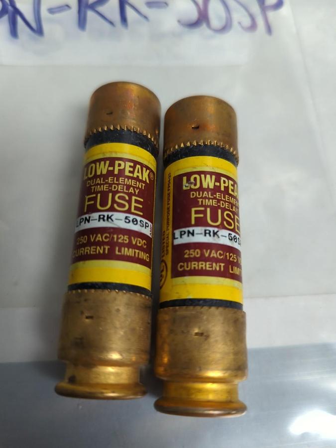Used COOPER BUSSMANN,LPN-RK-50SP,LOW-PEAK 50 AMP FUSE LOT OF 2 PRE-OWNED