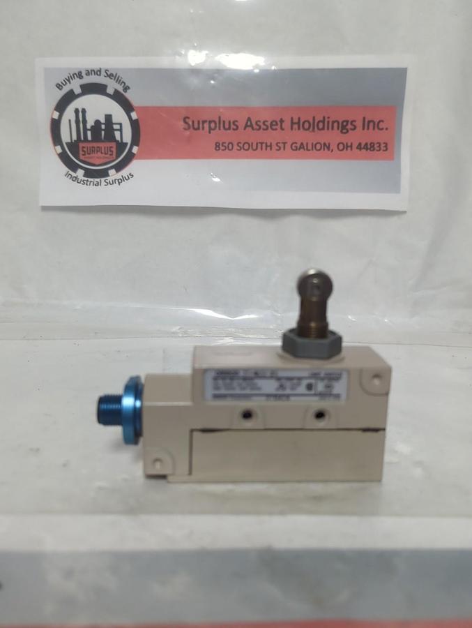 Used OMRON,ZE-022-2S,LIMIT SWITCH 125 250 OR 480VAC PRE-OWNED