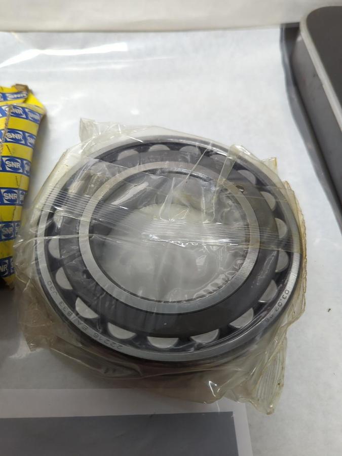 SNR,22216 EAB33J30,SPHERICAL ROLLER BEARING NOS